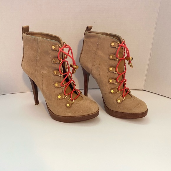 🚫SOLD🚫Tory Burch Halima Suede Booties - Picture 2 of 7